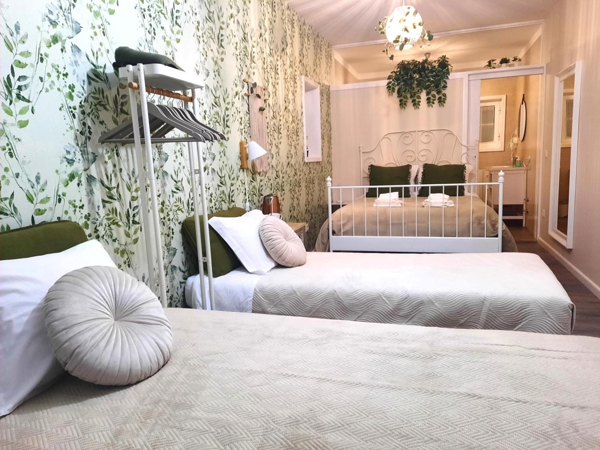 Smiling Places - Guest House In Лабруж Екстериор снимка